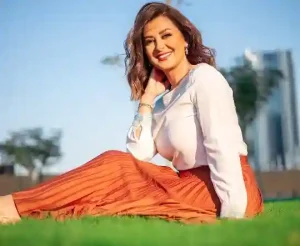 مذيعة الجزيرة سلمى الجمل ويكيبيديا عمرها ديانتها اصلها تاريخ ميلادها زوجها السيرة الذاتية